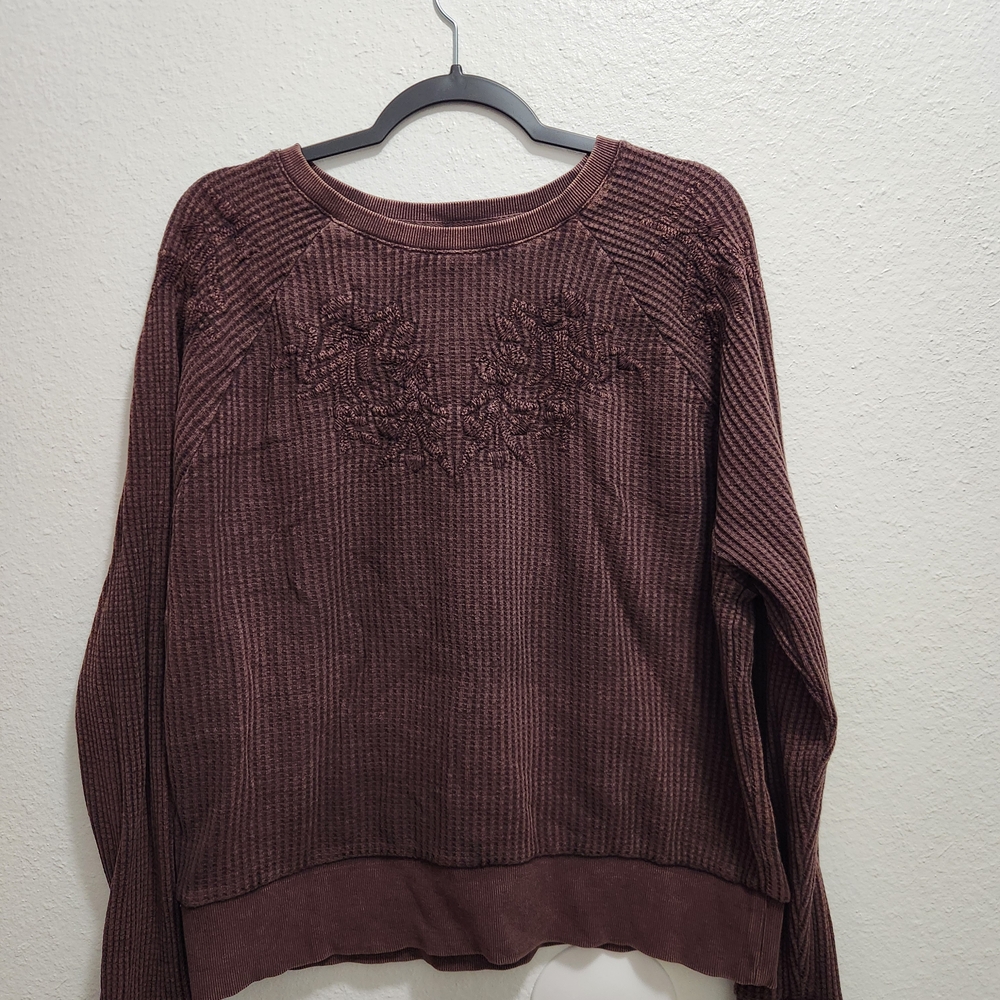 Cleo + Wolf Brown Waffle Knit Sweater with Floral Embroidery Detail Size-large